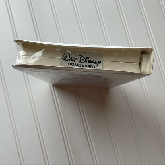 Walt Disney Mary Poppins VHS Clambshell Tape Movie Vintage Limited Edition Seal - Picture 7 of 11